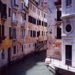 The charming narrow canals give visitors a view of the city as they were in ancient times